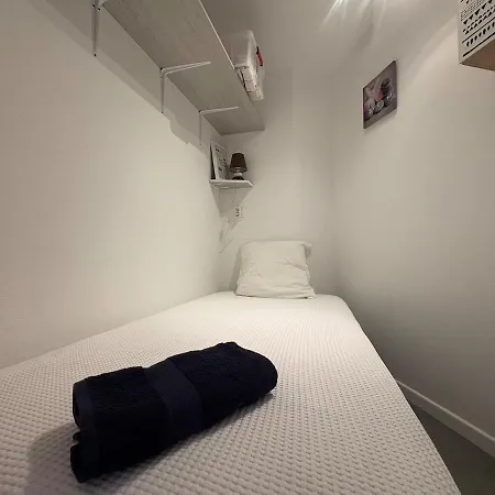 Vue Climatise 50 M De La דירה *